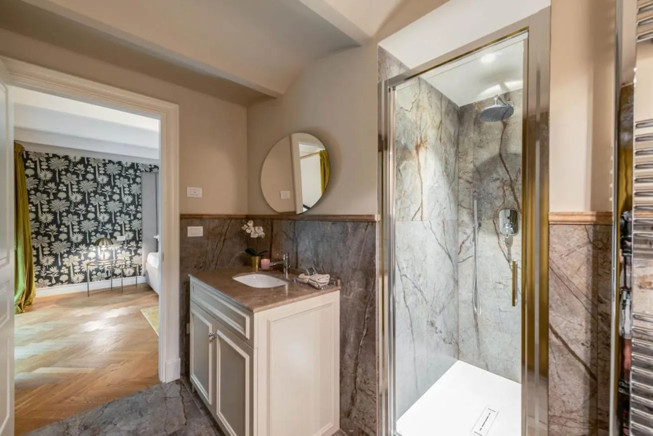 Palazzo Pazzi Vitali Luxury Apartments In フィレンツェ
